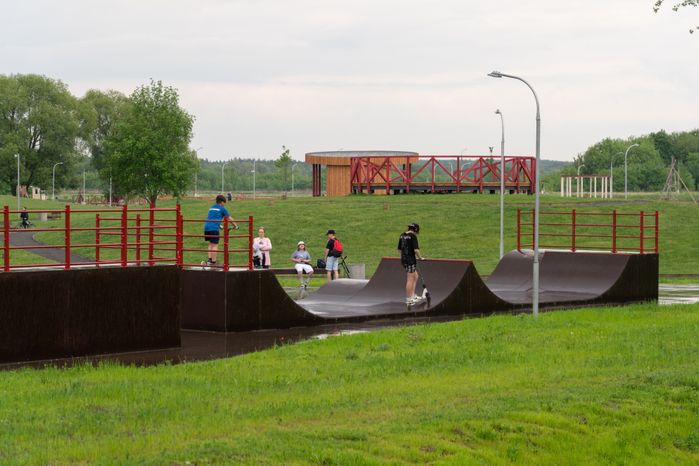 Парк «Бронницкий луг»