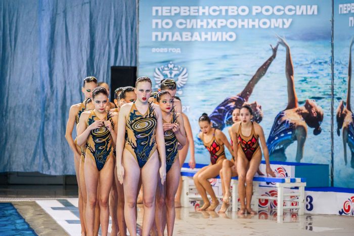 Первенство России по синхронному плаванию среди юношей и девушек в Чехове