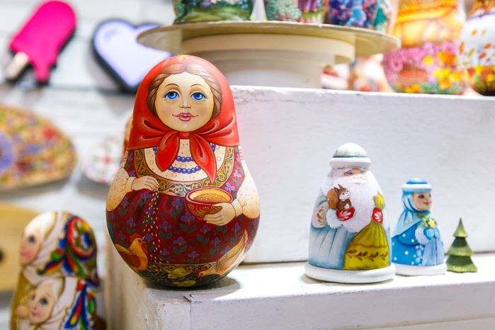 Предметы народных художественных промыслов на выставке «Ладья. Зимняя сказка 2024»