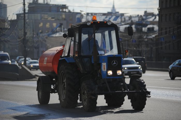 Мойка улиц и дорог Москвы