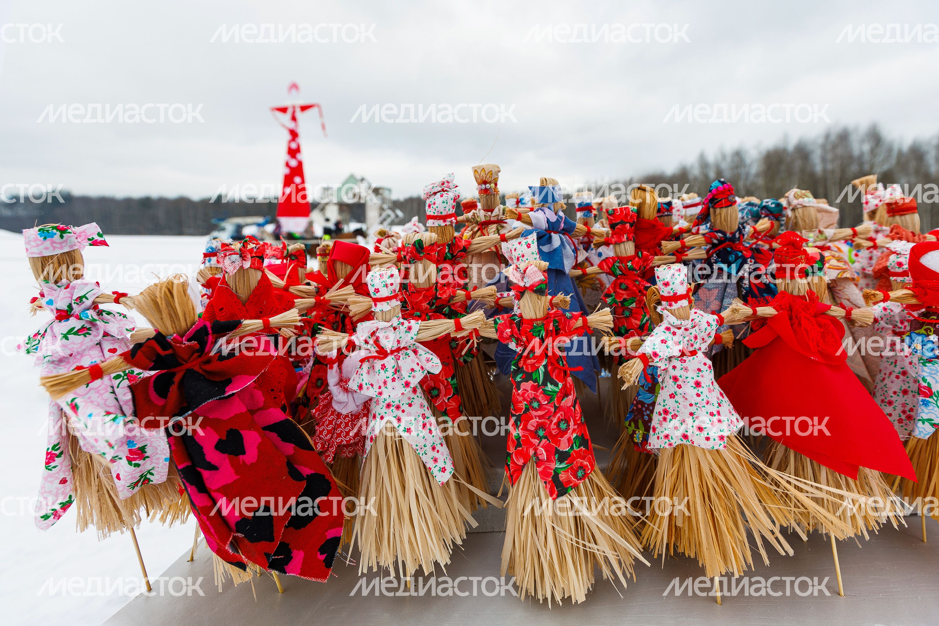 Гулянья на главной Масленице России в Горках Ленинских Гулянья на главной Масленице России в Горках Ленинских