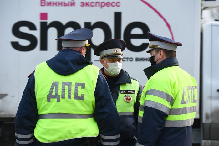 Проверка пропусков на въезде в Москву в период самоизоляции