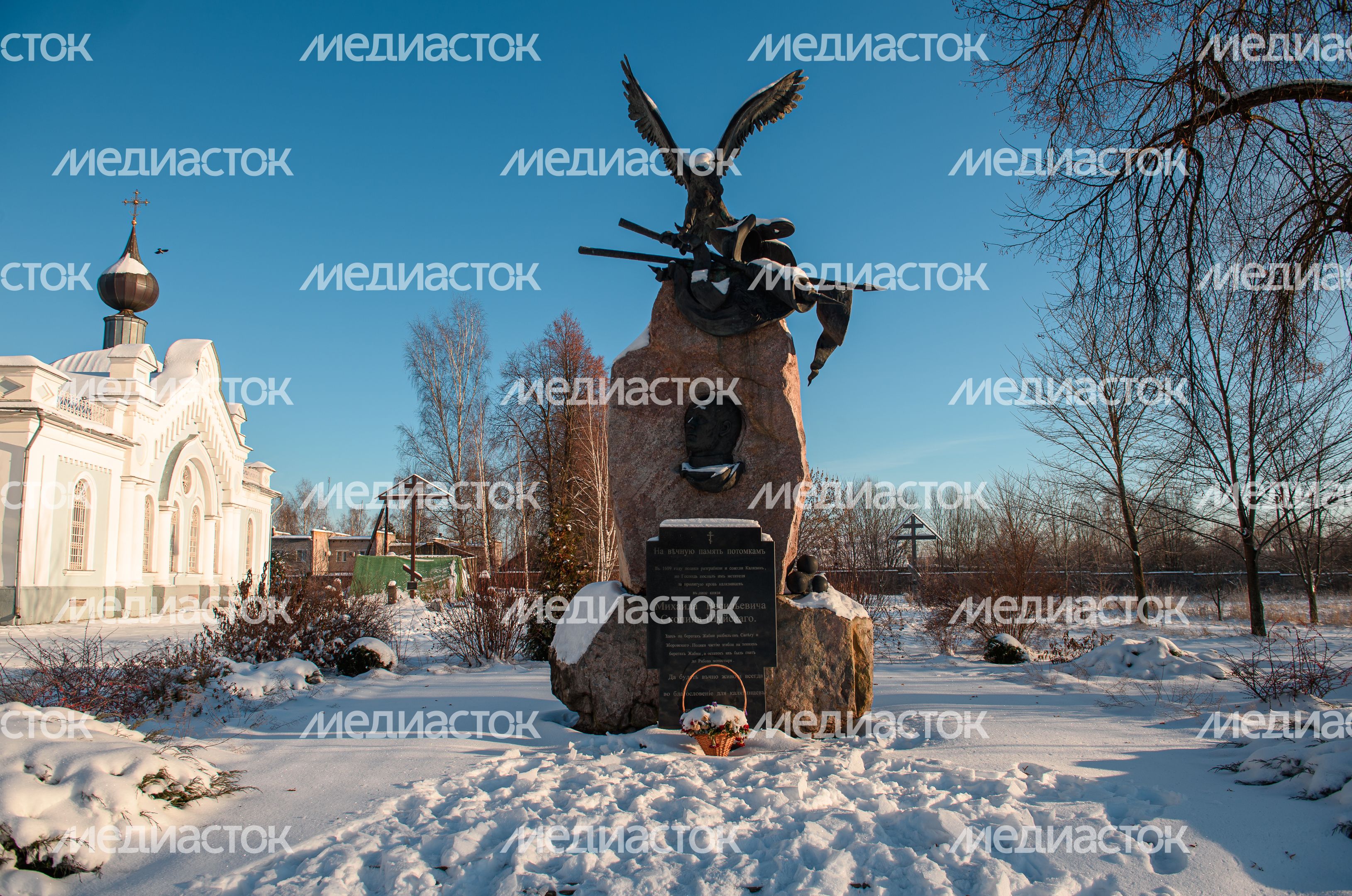 Зимние виды Вознесенской Церкви в городе Калязин