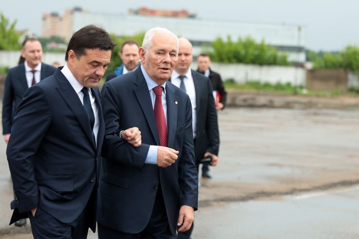 Закладка камня в основание многопрофильного детского центра «Московская областная детская больница» в Красногорске