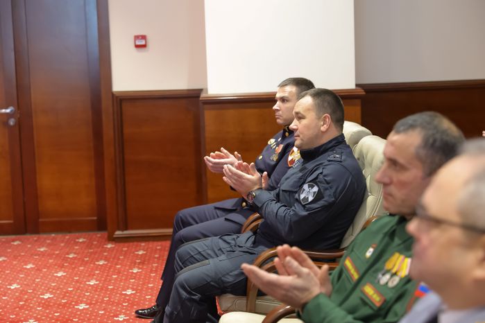 Награждение участников СВО, спасателей, врачей и росгвардейцев