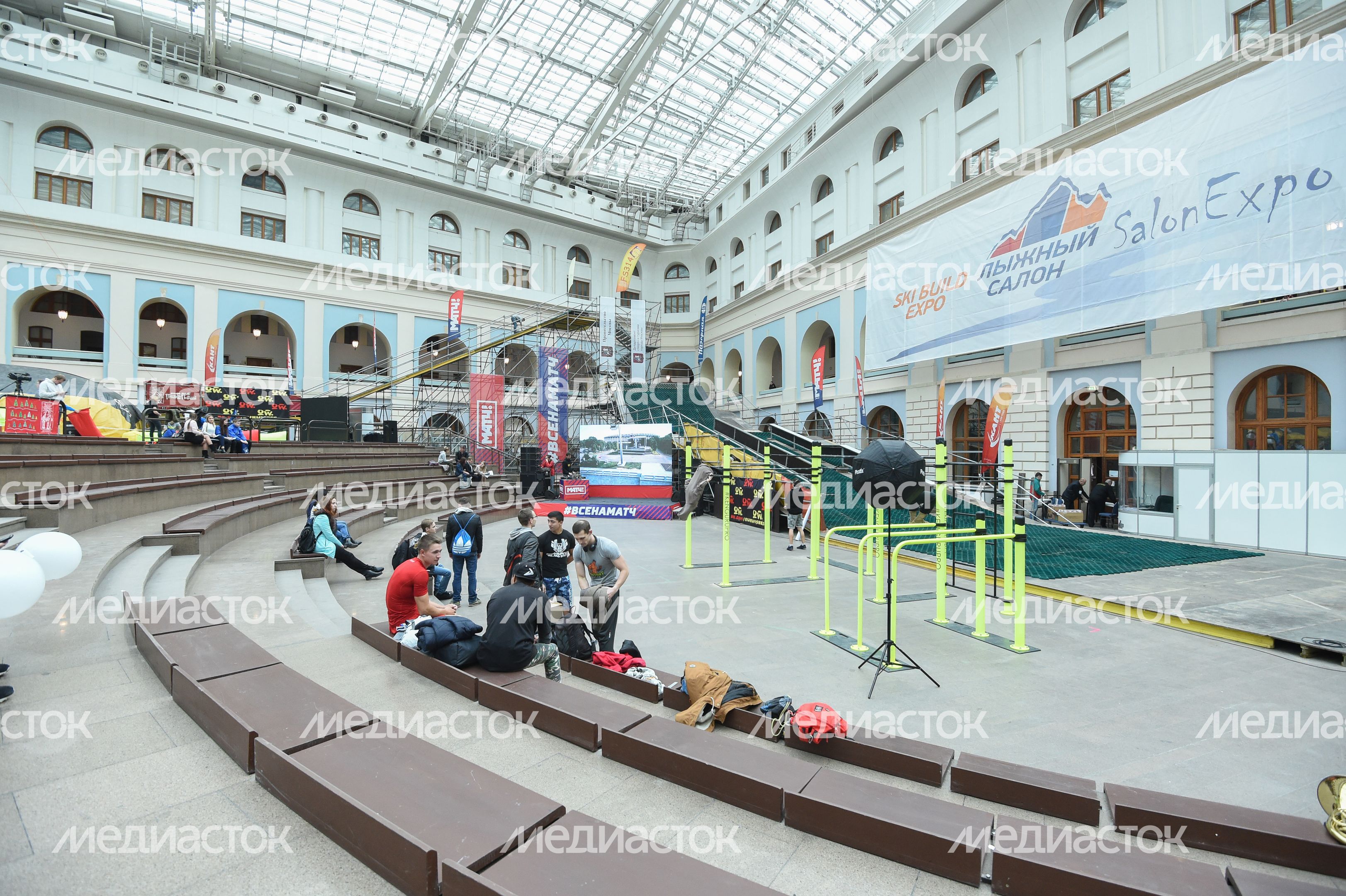 Выставка в рамках проведения XXIV Лыжного Салона в Гостином дворе