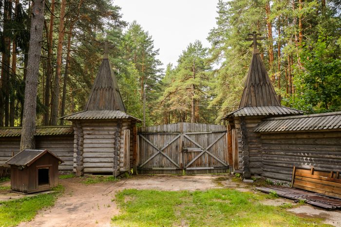 Дубна. Смоленская церковь