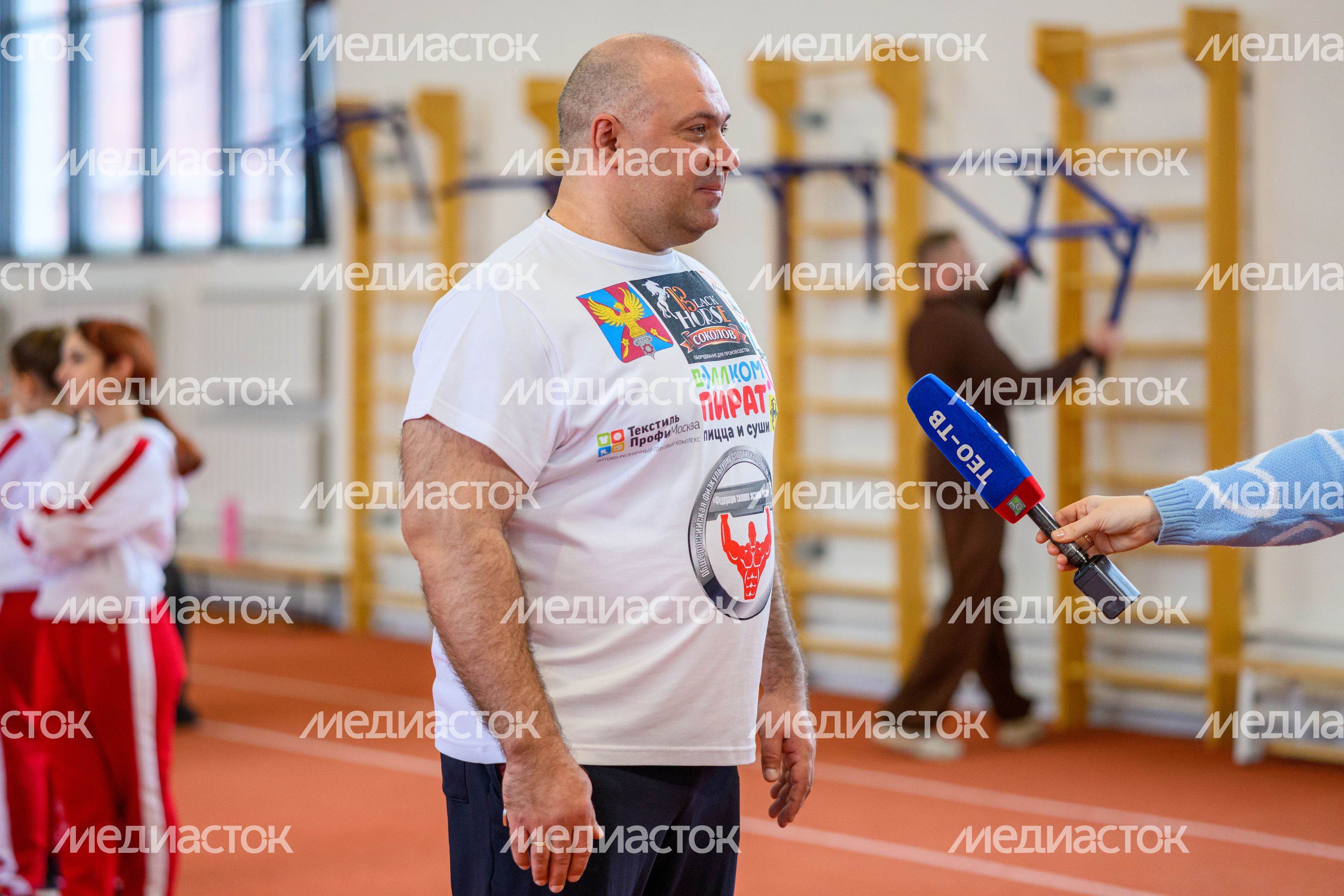 Русский Халк Сергей Агаджанян провел открытую тренировку по силовому экстриму для молодых спортсменов в Люберцах Русский Халк Сергей Агаджанян провел открытую тренировку по силовому экстриму для молодых спортсменов в Люберцах