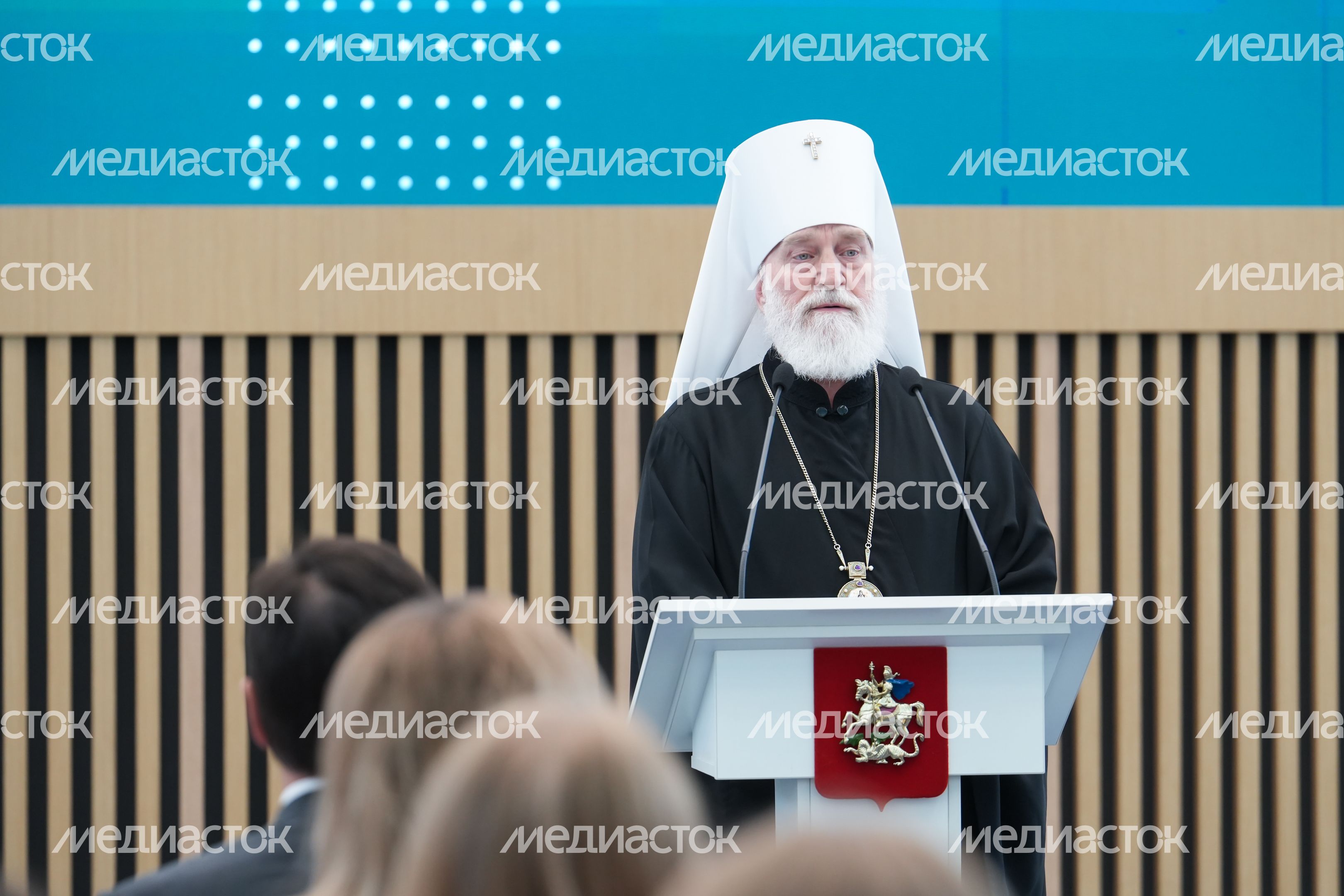 Соцработников Подмосковья поздравили с профессиональным праздником Соцработников Подмосковья поздравили с профессиональным праздником