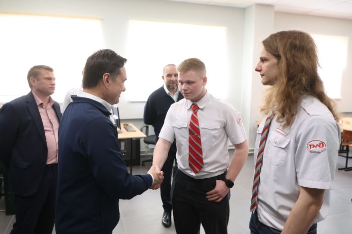 Андрей Воробьев проверил работу Орехово-Зуевского железнодорожного техникума