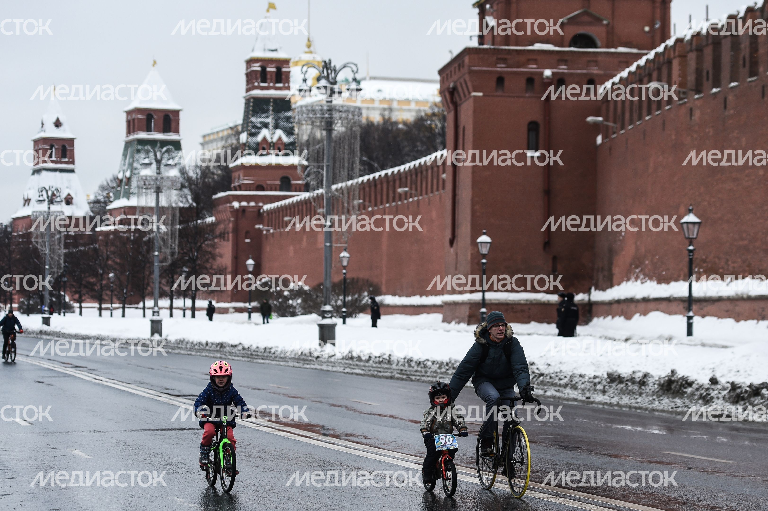 В Москве состоялся 4-й Зимний Велопарад