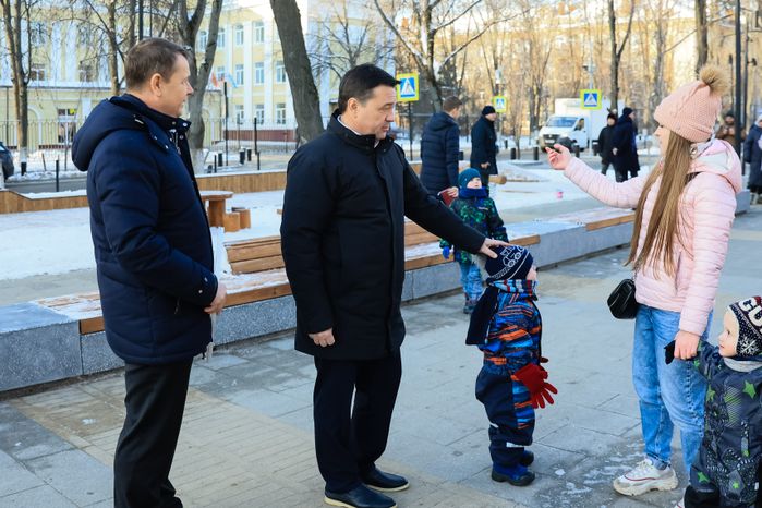 Встреча Губернатора Подмосковья с родителями учащихся СОШ №2