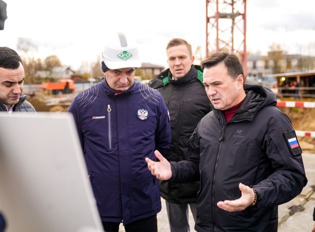 Андрей Воробьев проверил ход строительства поликлиники в Ногинске