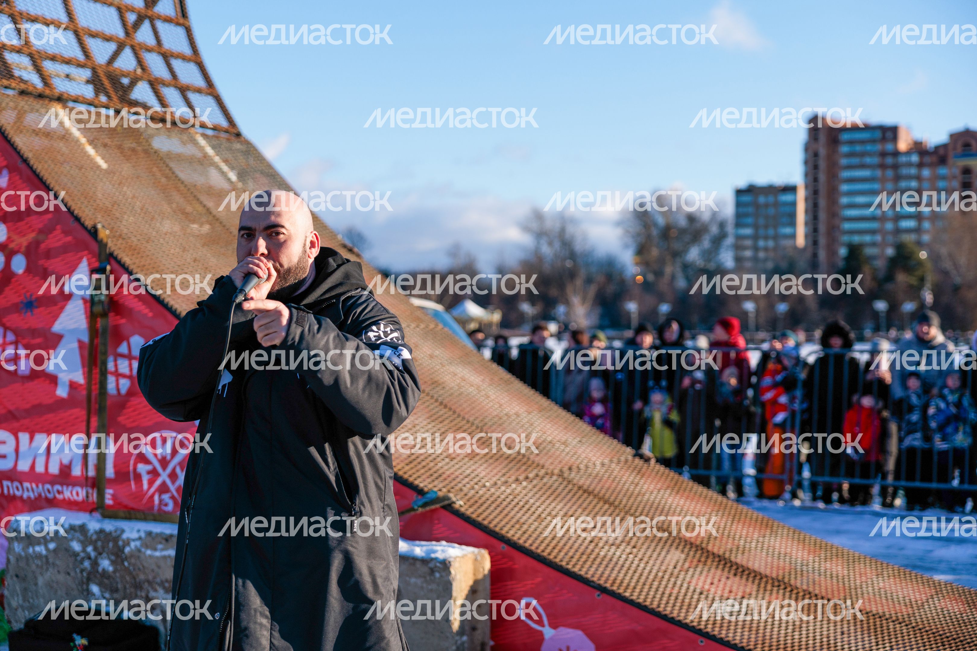 Вахтанг на зимнем фристайл-мотокроссе в Одинцово Вахтанг на зимнем фристайл-мотокроссе в Одинцово