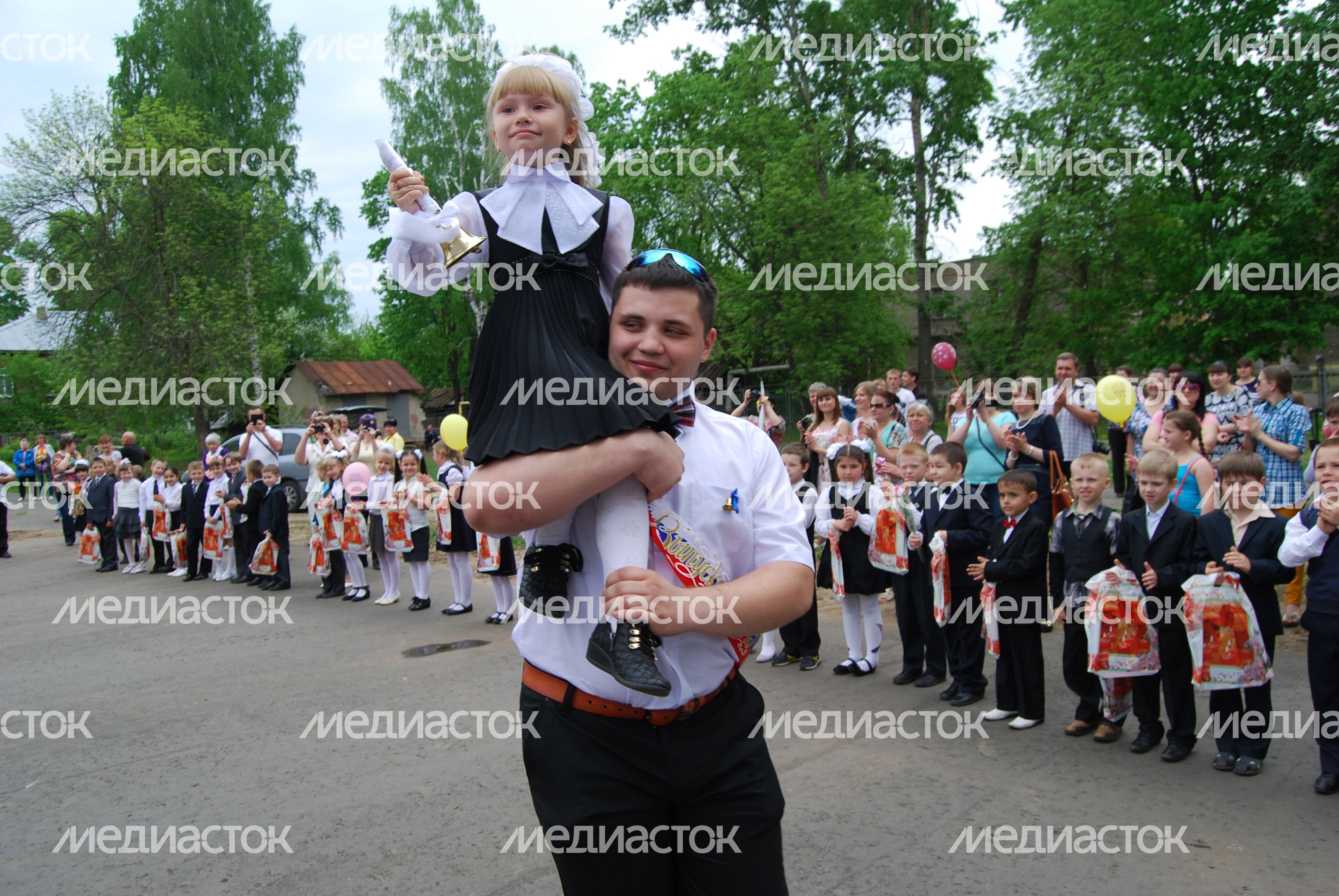 Последний звонок в Рошале