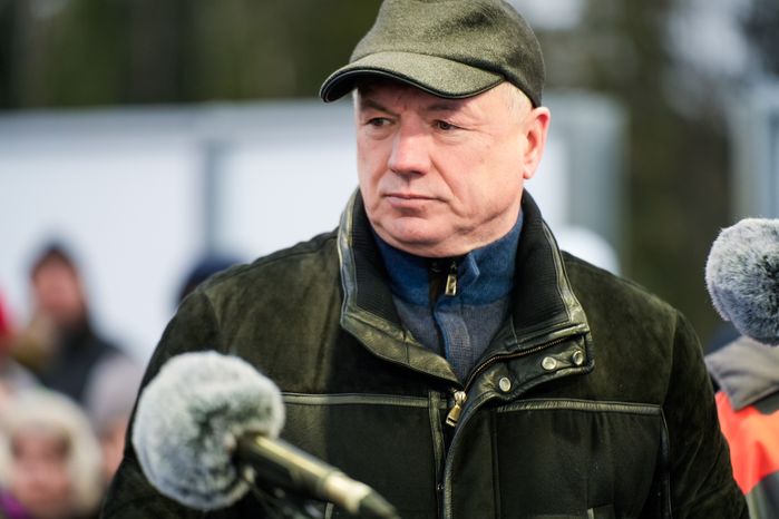 Андрей Воробьев принял участие в запуске движения по обходу деревни Малые Вяземы