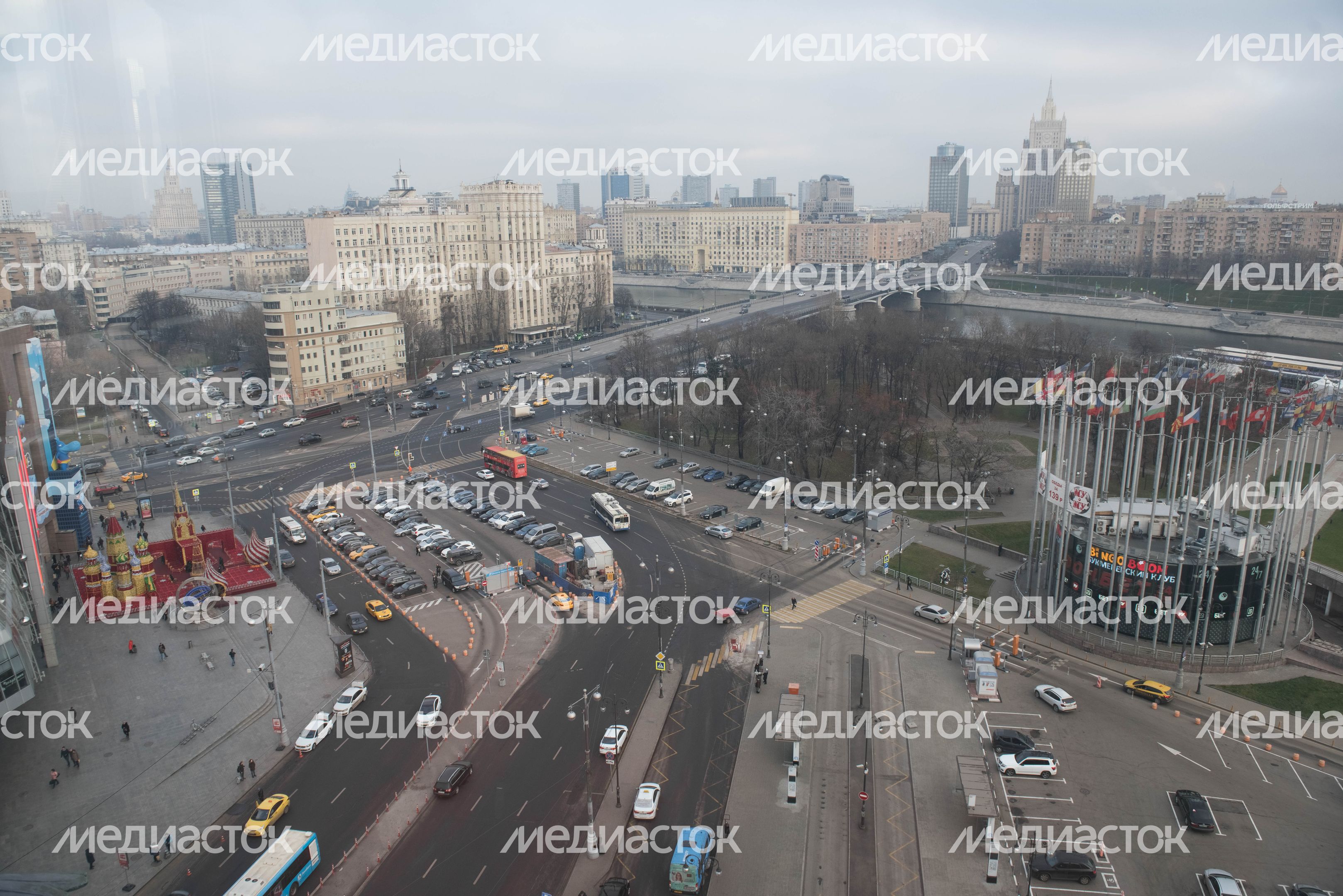 Киевский вокзал: дебаркадер Шухова и закрытая смотровая Москвы