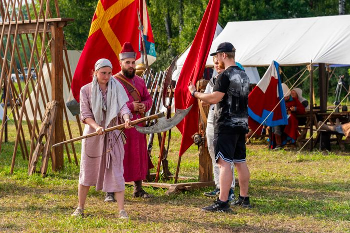 Ремесленные мастерские эпохи Древней Руси XVI века на фестивале «Гуляй город» в округе Чехов