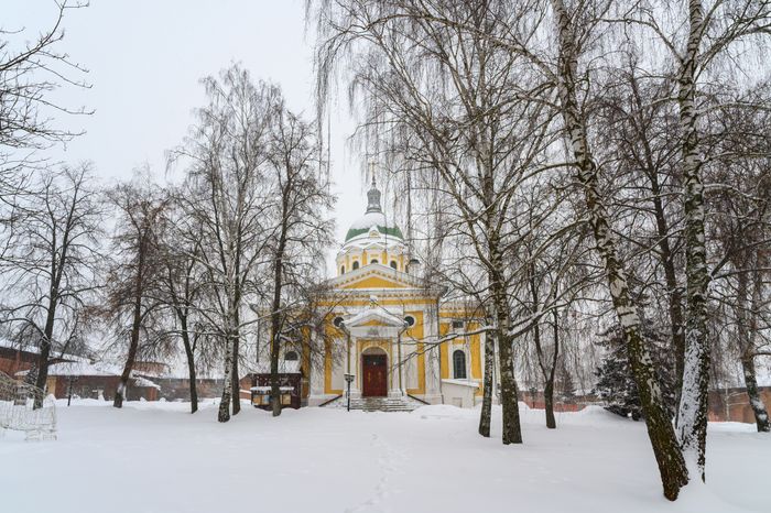 Иоанно-Предтеченский собор на территории Зарайского кремля
