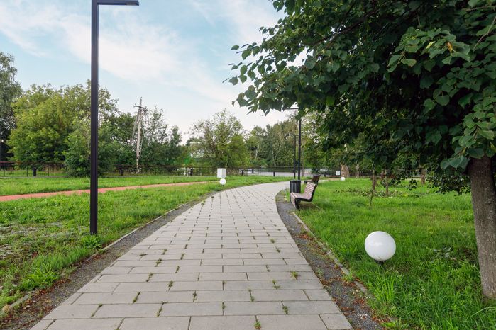 Дорожка в Лосино-Петровском парке