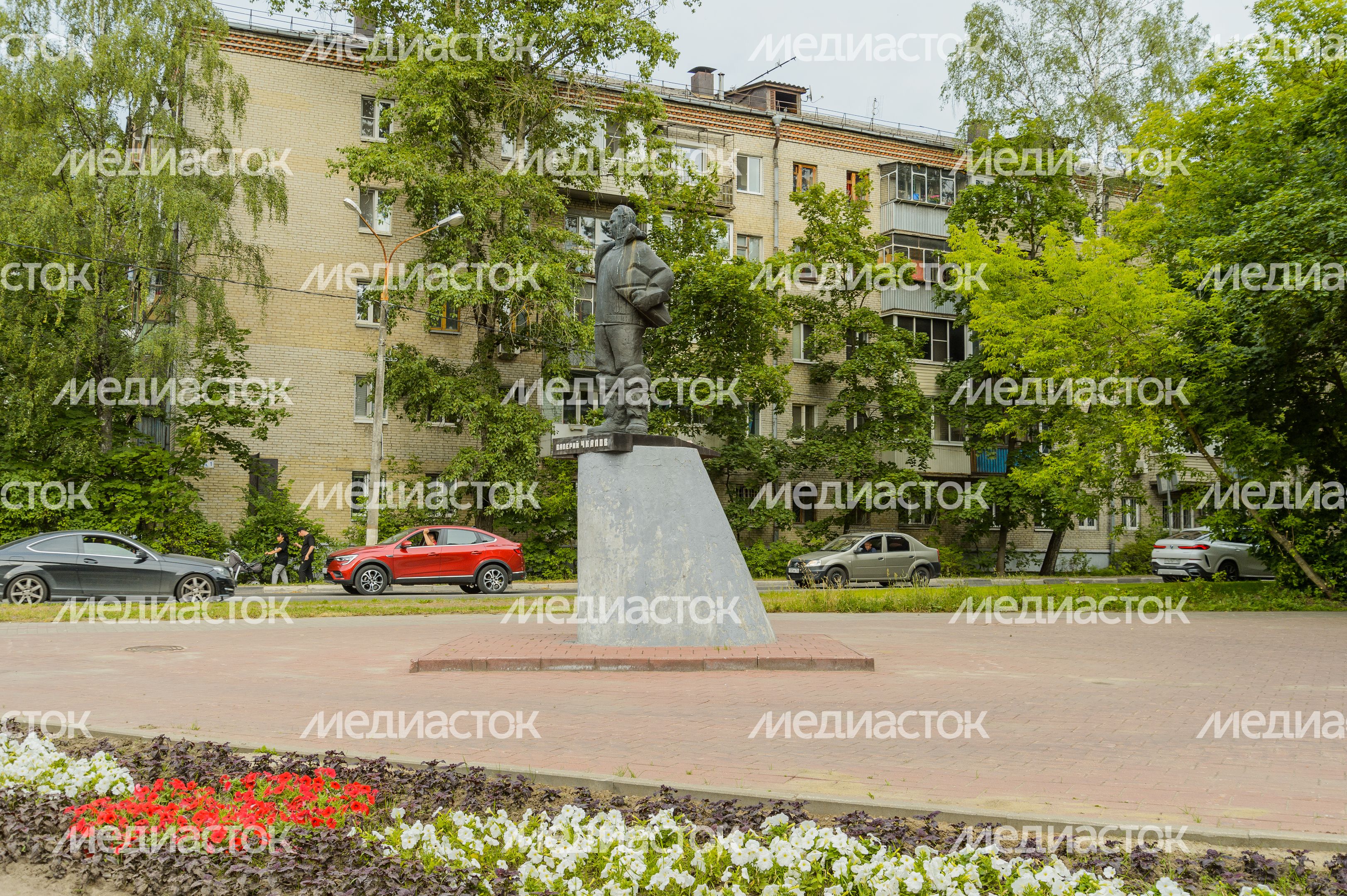 Памятник В.П. Чкалову Памятник В.П. Чкалову