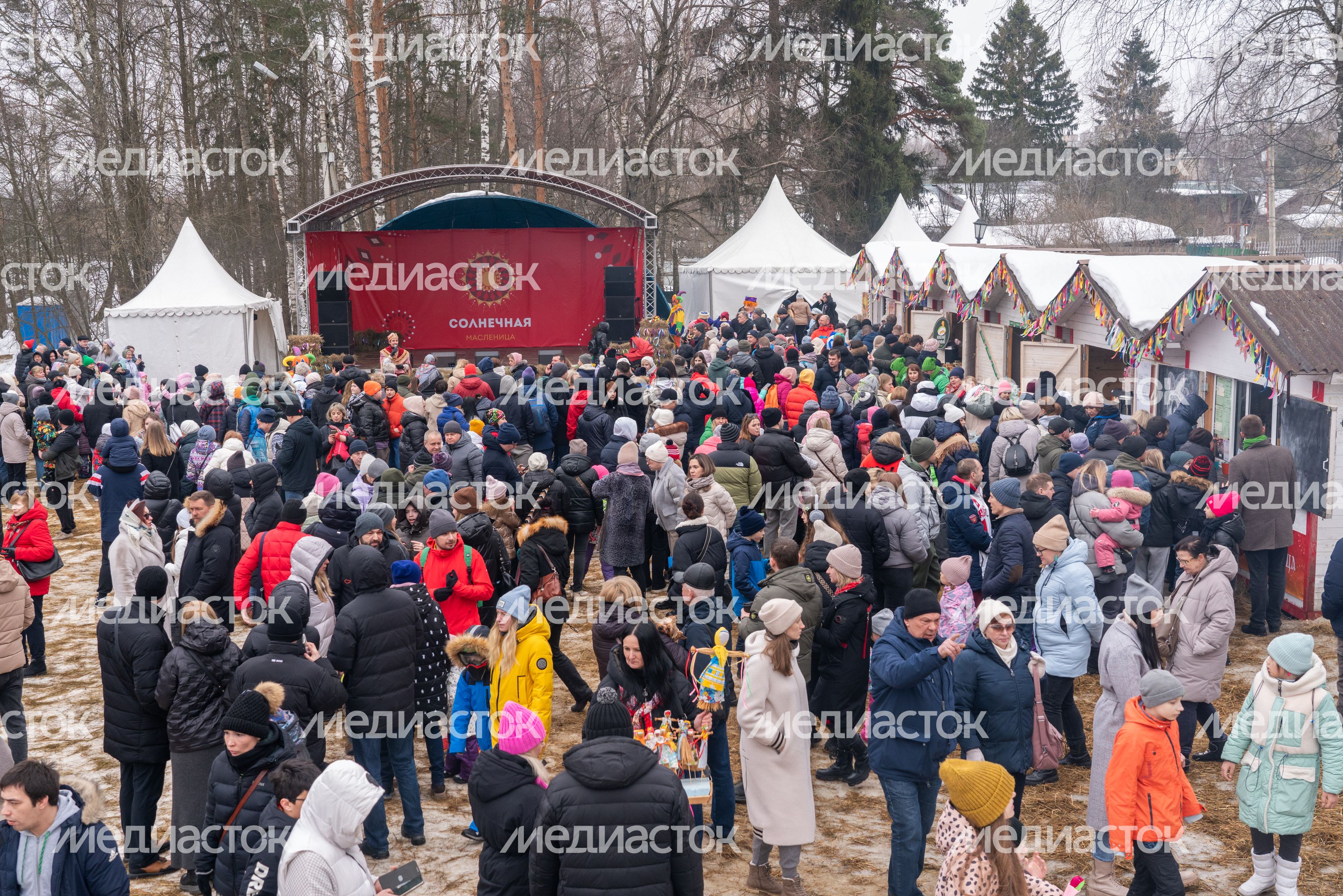 Масленица в парке "Захарово". Одинцовский округ