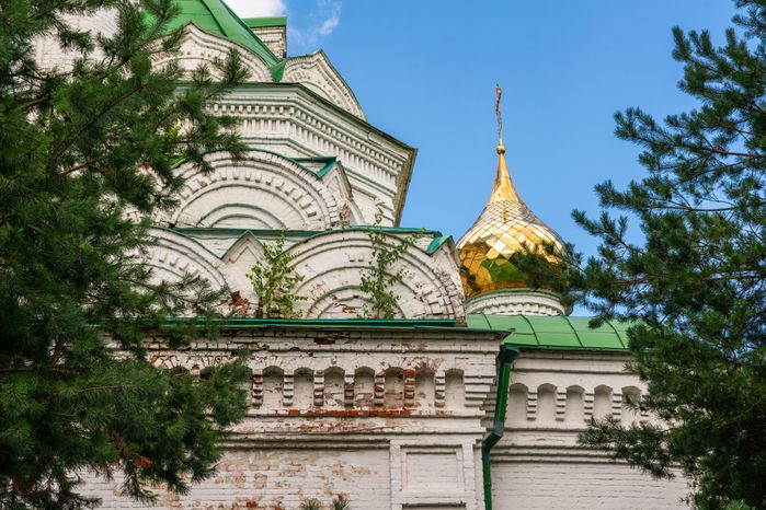 Церковь Троицы Живоначальной в деревне Сысоево в Дмитровском округе