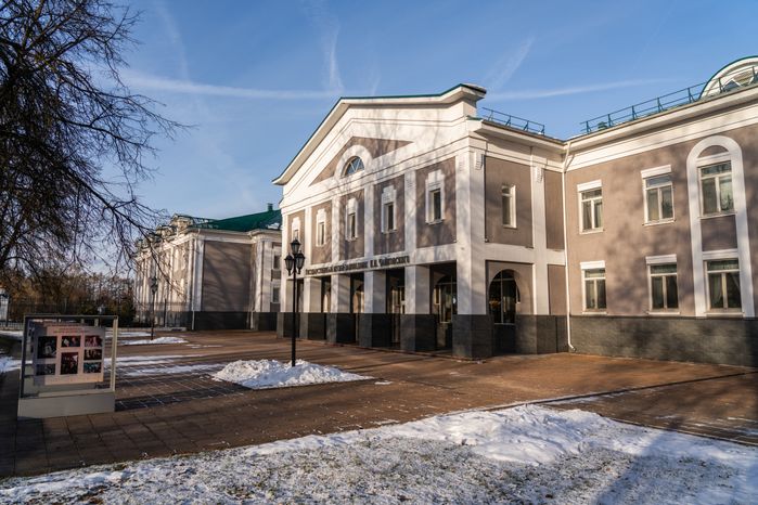 Выставка «К 130-летию музея-заповедника П.И. Чайковского» в Клину
