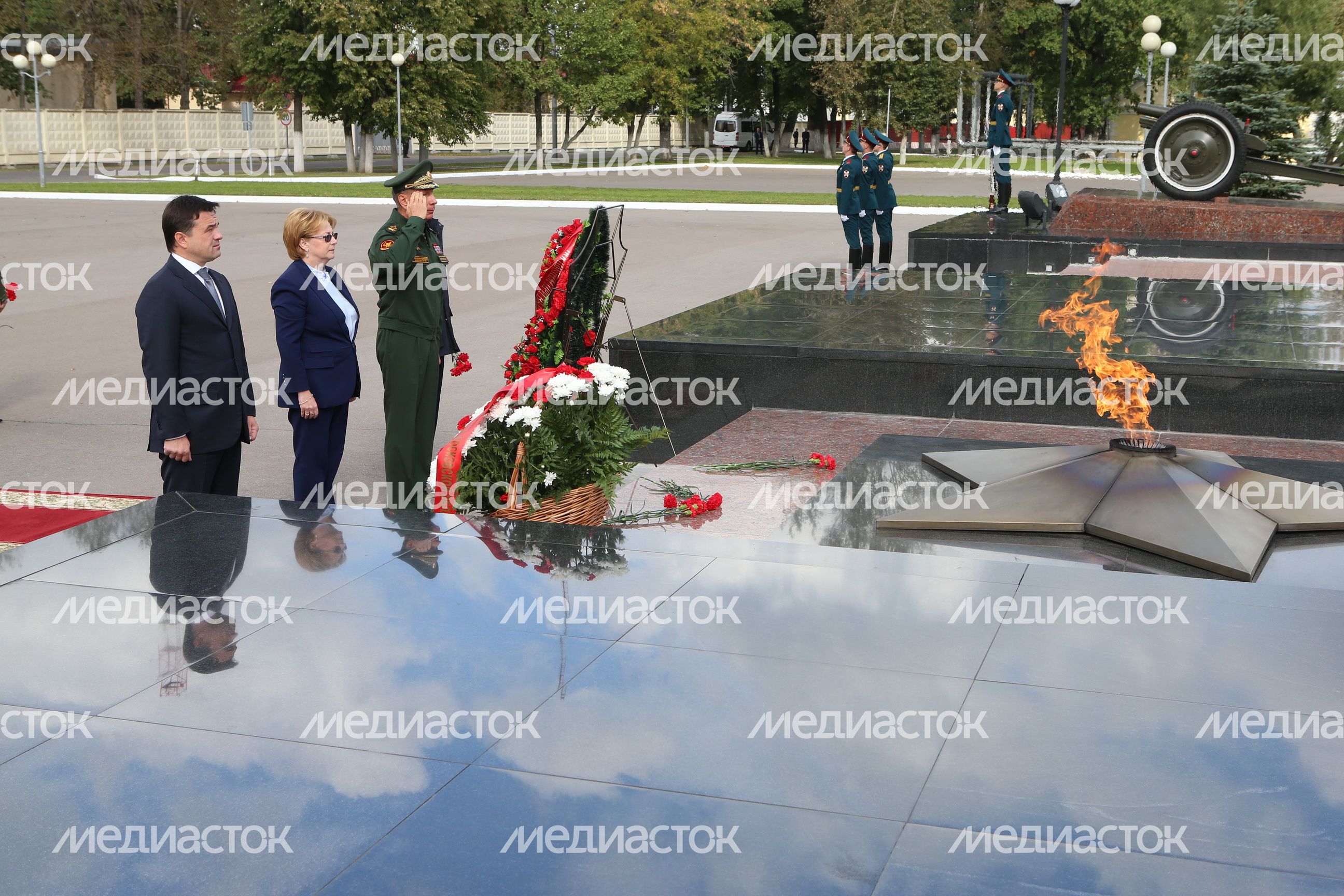 Воробьев принял участи в открытии ЖК для военнослужащих и ознакомился со строительством транспортных развязок в Балашихе