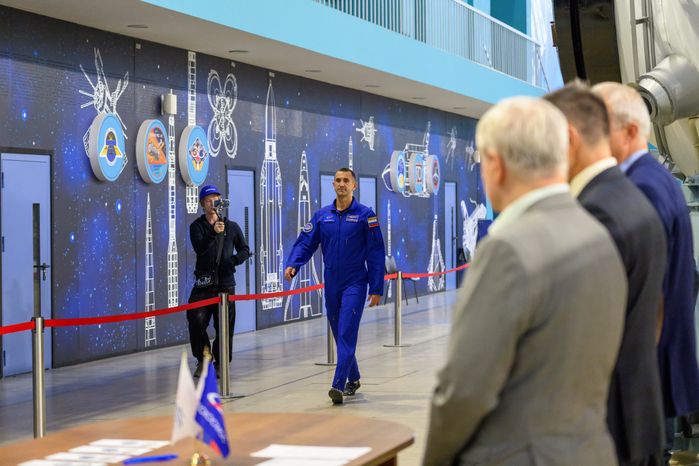 Космонавт Роскосмоса Сергей Тетерятников на комплексной тренировке в Центре подготовки космонавтов Звездного городка