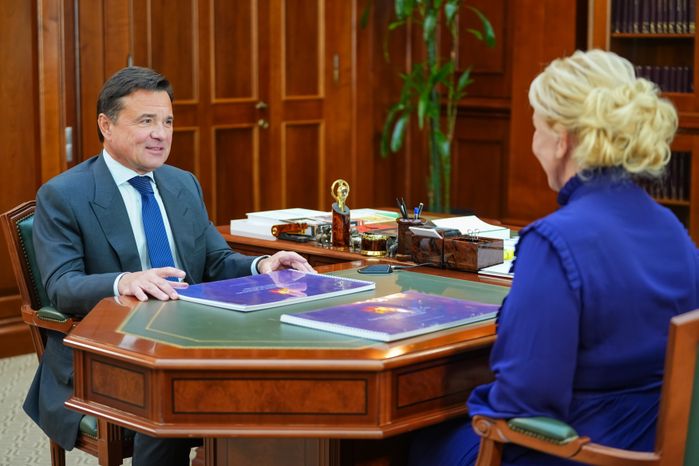 Андрей Воробьев поблагодарил Инну Волкову за работу на посту главы г.о. Электросталь