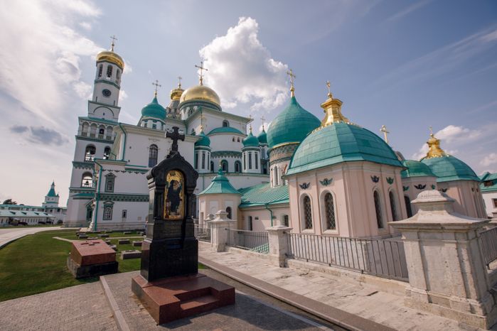 Истра. Воскресенский собор