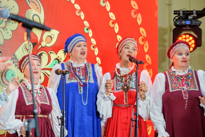 Мир народных художественных промыслов на выставке «Жар-птица» в Экспоцентре
