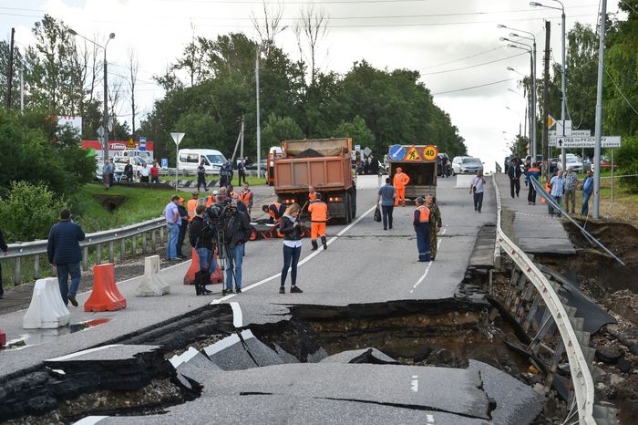 Последствия прорыва дамбы в Рузе