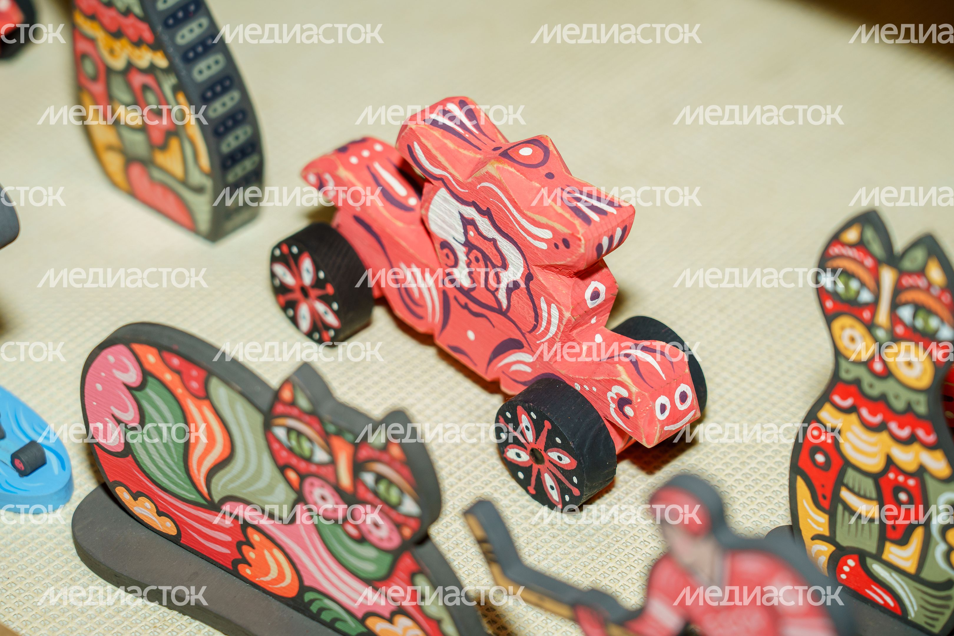 Выставка-продажа авторской черневской игрушки в ДК "Подмосковье" Выставка-продажа авторской черневской игрушки в ДК "Подмосковье"
