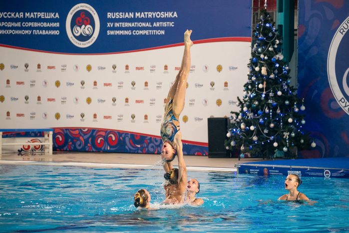 Соревнования по синхронному плаванию «Русская матрешка» в Чехове