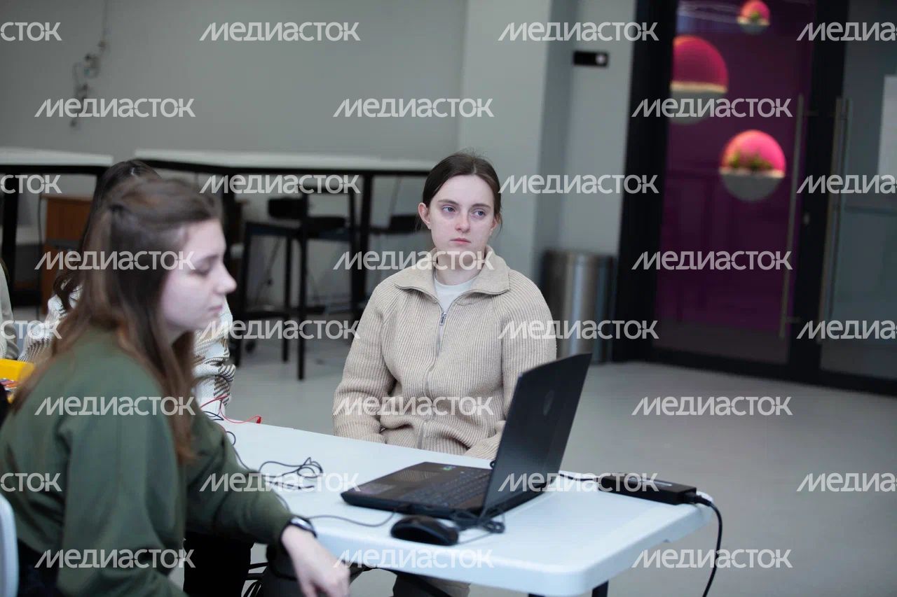 Студенты Подмосковных университетов и колледжа освоили работу на современном оборудовании