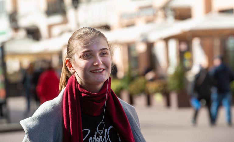 Опрос прохожих на Арбате