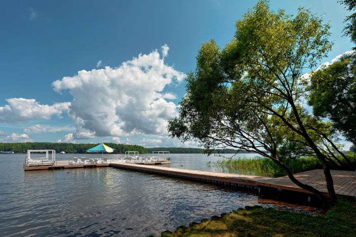 Отдых у воды Истринского водохранилища в загородном отеле «Истра»