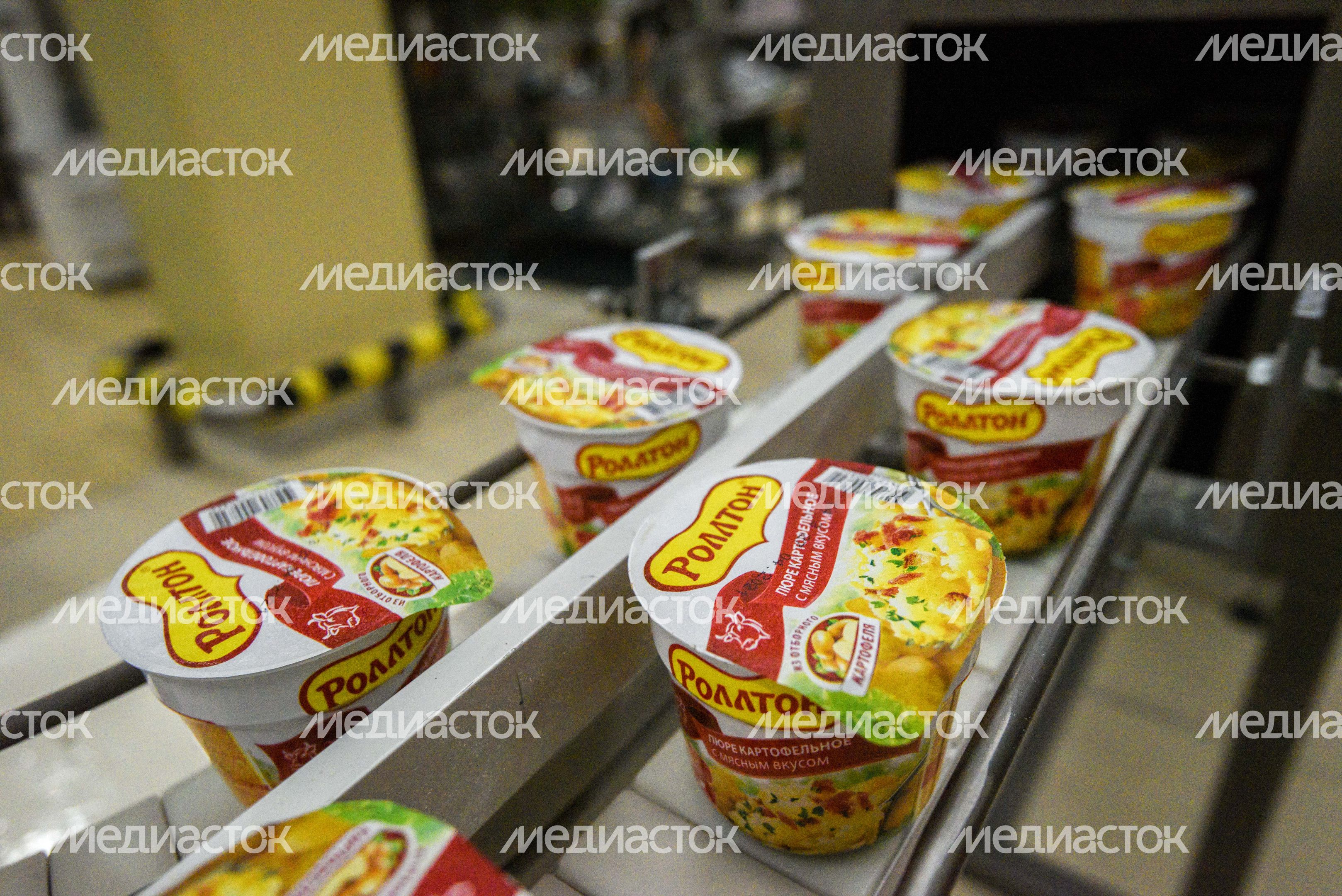 Производство лапши быстрого приготовления «Роллтон» на заводе компании «Маревен»