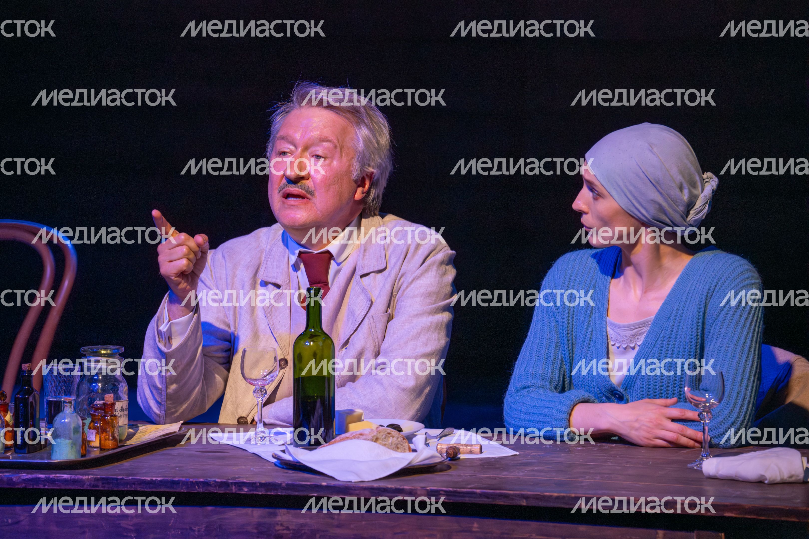 Актер Игорь Черневич в спектакле «Дядя Ваня» Театра Европы на театральном фестивале «Мелиховская весна» Актер Игорь Черневич в спектакле «Дядя Ваня» Театра Европы на театральном фестивале «Мелиховская весна»