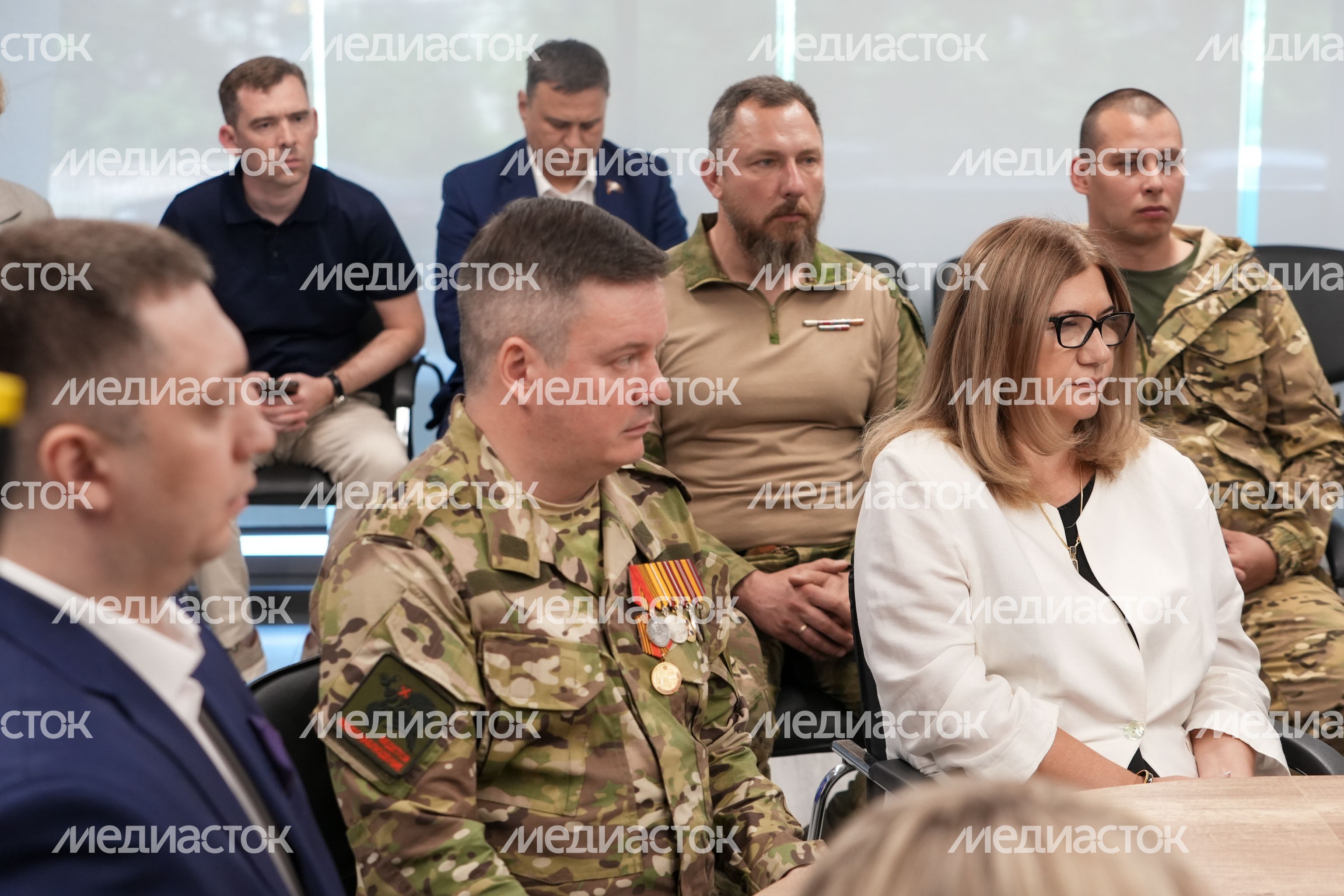 Встреча с участниками СВО - победителями предварительного голосования "Единой России" Встреча с участниками СВО - победителями предварительного голосования "Единой России"