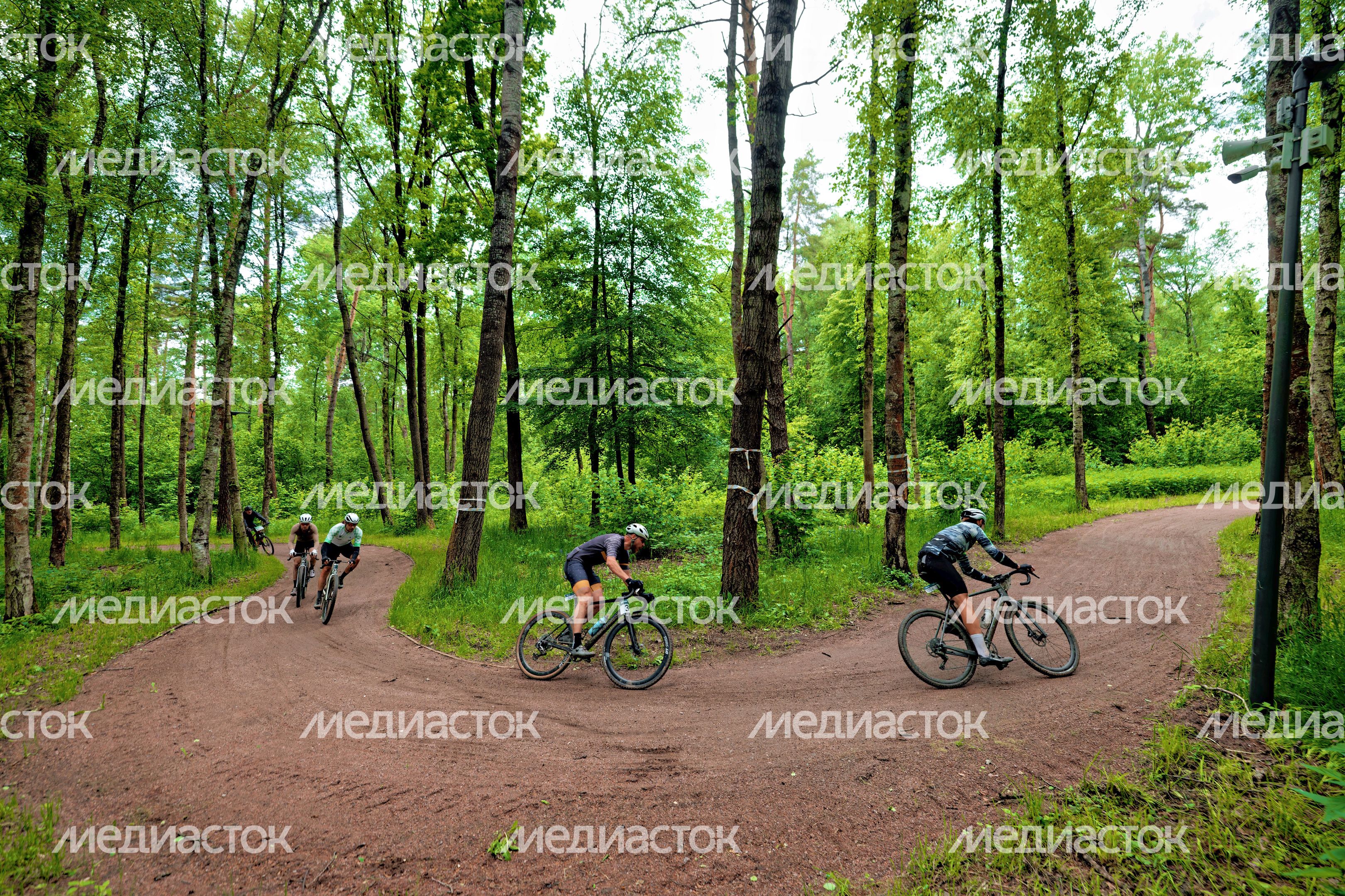 Первый велозаезд серии Gran Fondo Gravel Race в парке Малевича Одинцовского округа