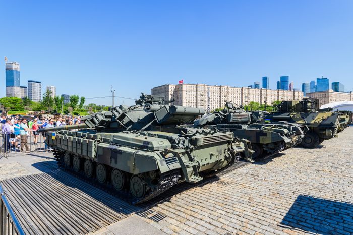 Выставка вооружения в Парке Победы, посвященная СВО