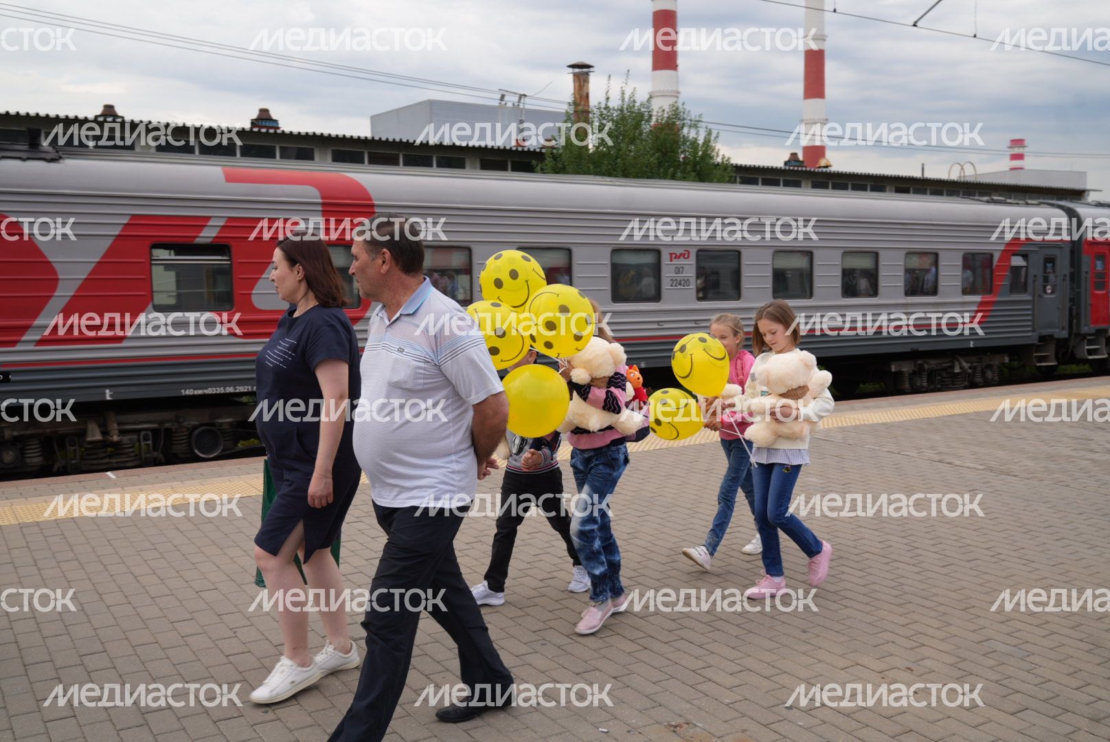 Семья из Подмосковья взяла под опеку 9 детей из ДНР