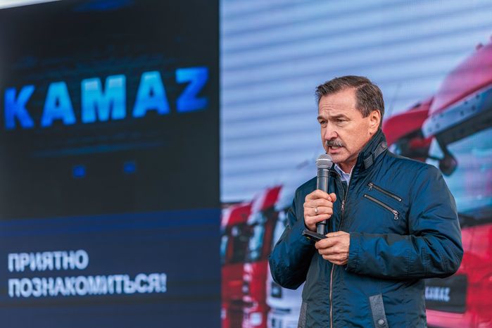 Руководитель Казанского представительства ПАО «КАМАЗ» Александр Ушенин на фестивале рабочих профессий
