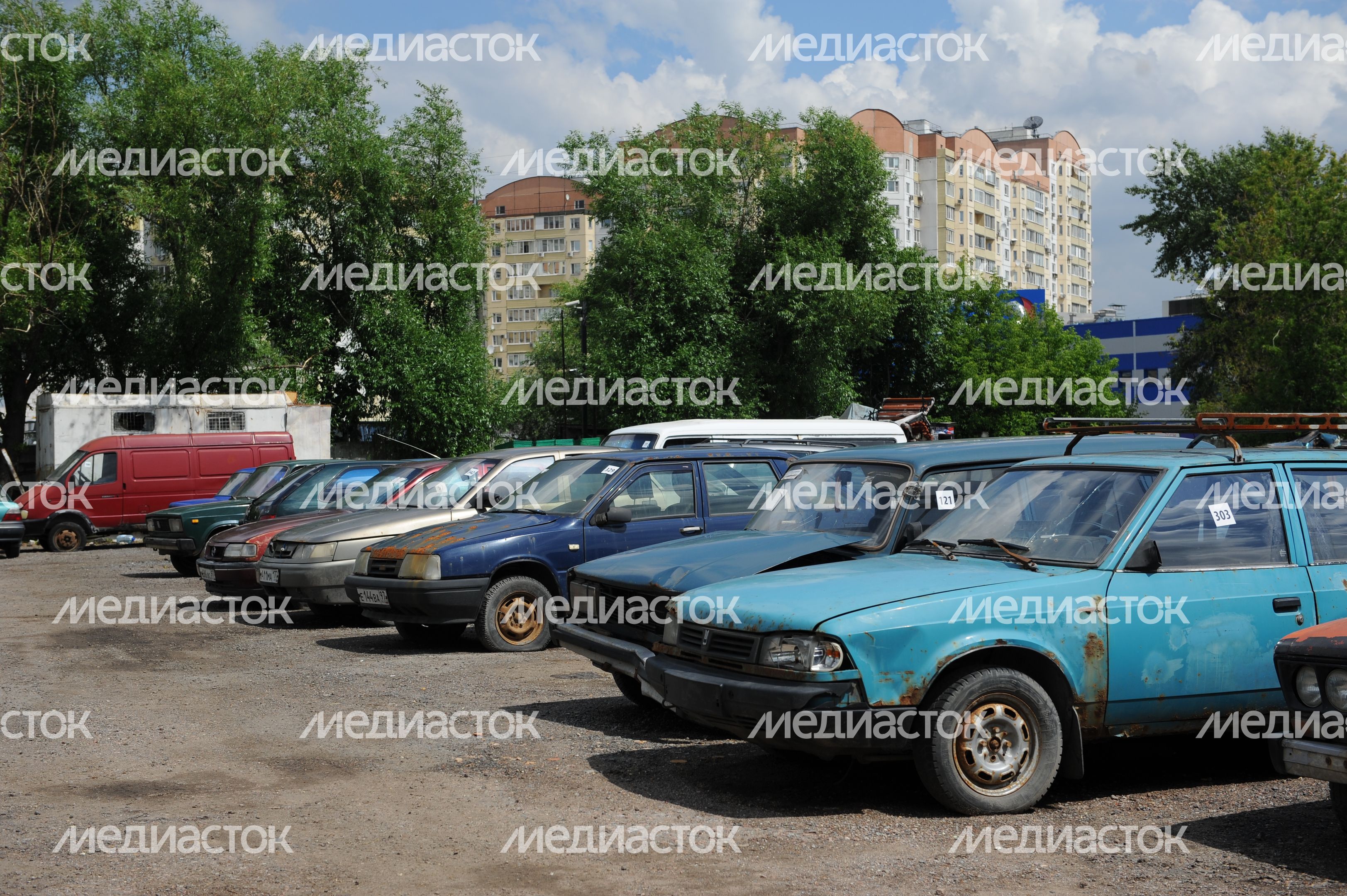 Утилизация бесхозных автомобилей в Москве