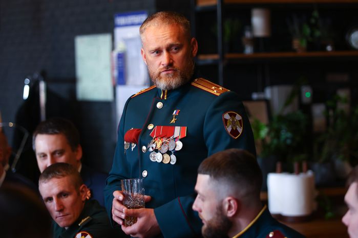 Возложение губернатором венка к Могиле Неизвестного Солдата