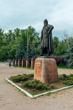 Памятник Одинцу боярину