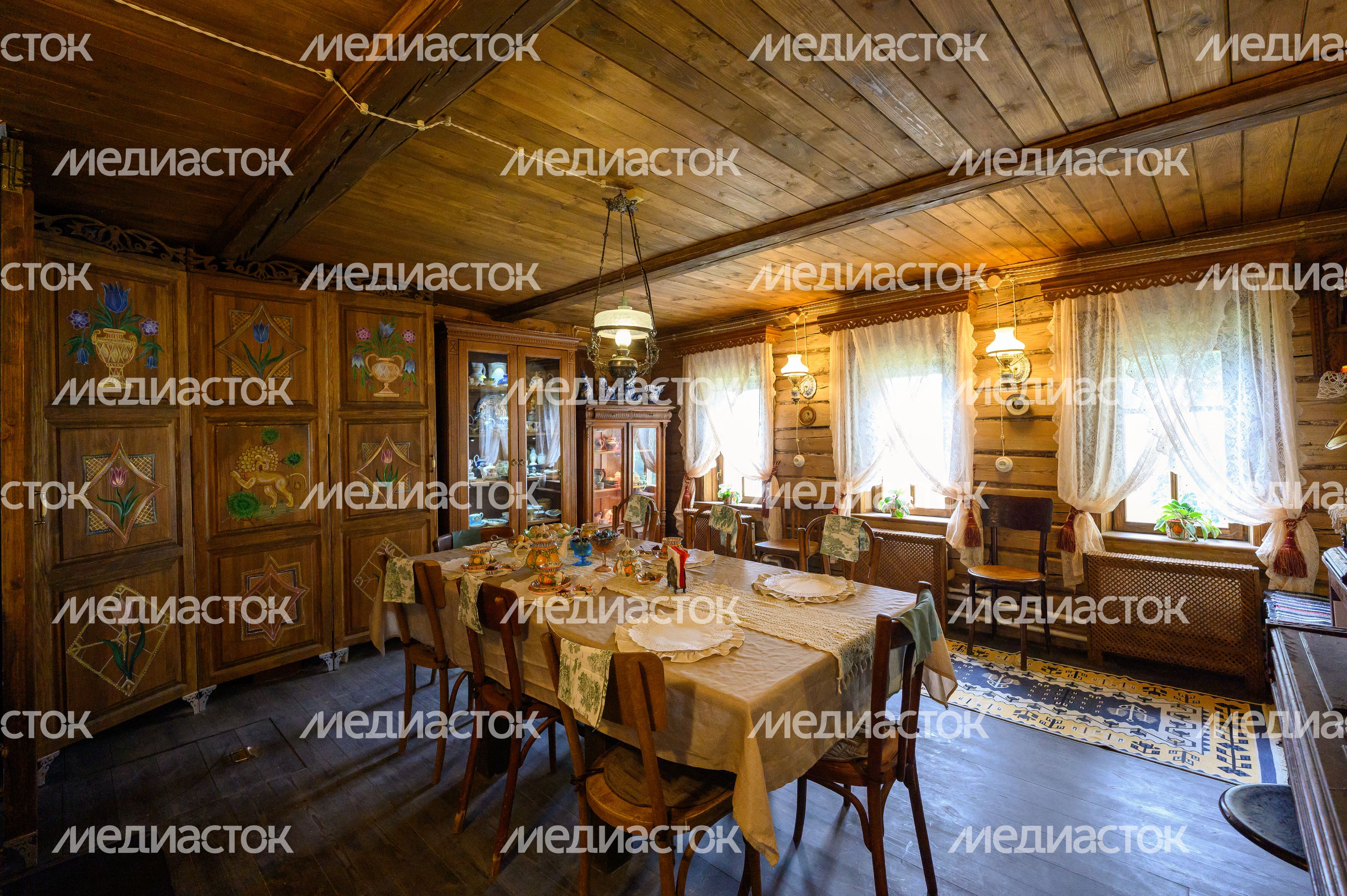 История промысла росписи фарфора в стиле гжель в музее-мастерской «Артель» в деревне Турыгино Раменского округа